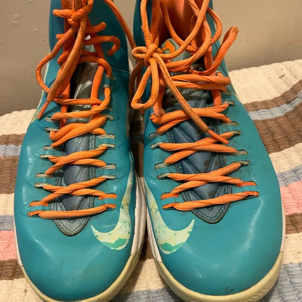 KD Basketball Shoes Easter - Picture 3 of 6